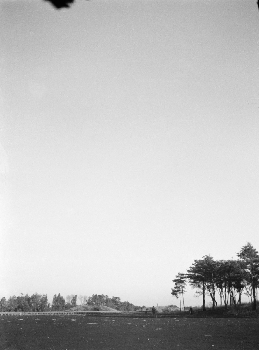 砧中学校内の古墳