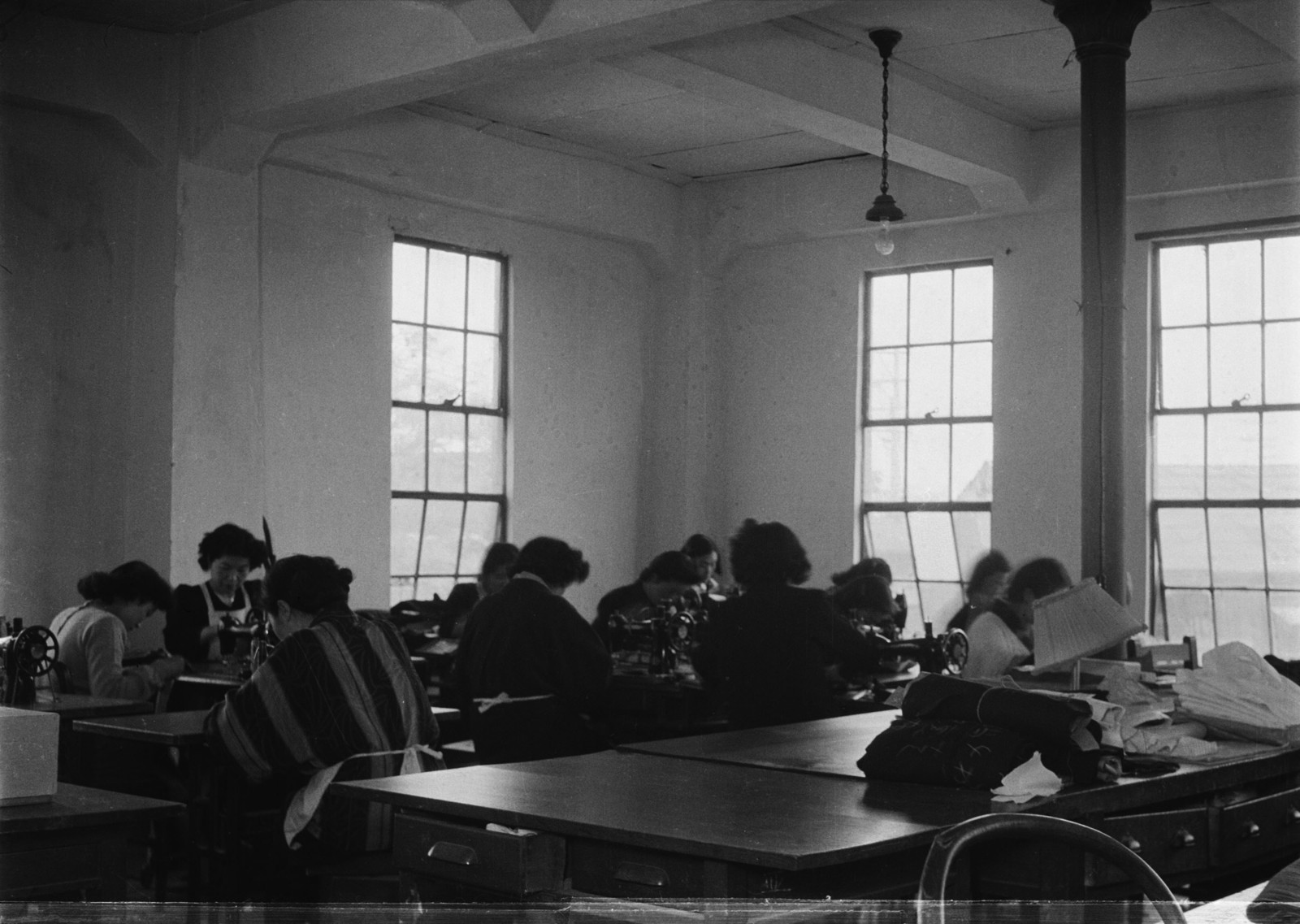 都立駒沢授産場（上馬町1-821）洋服の部