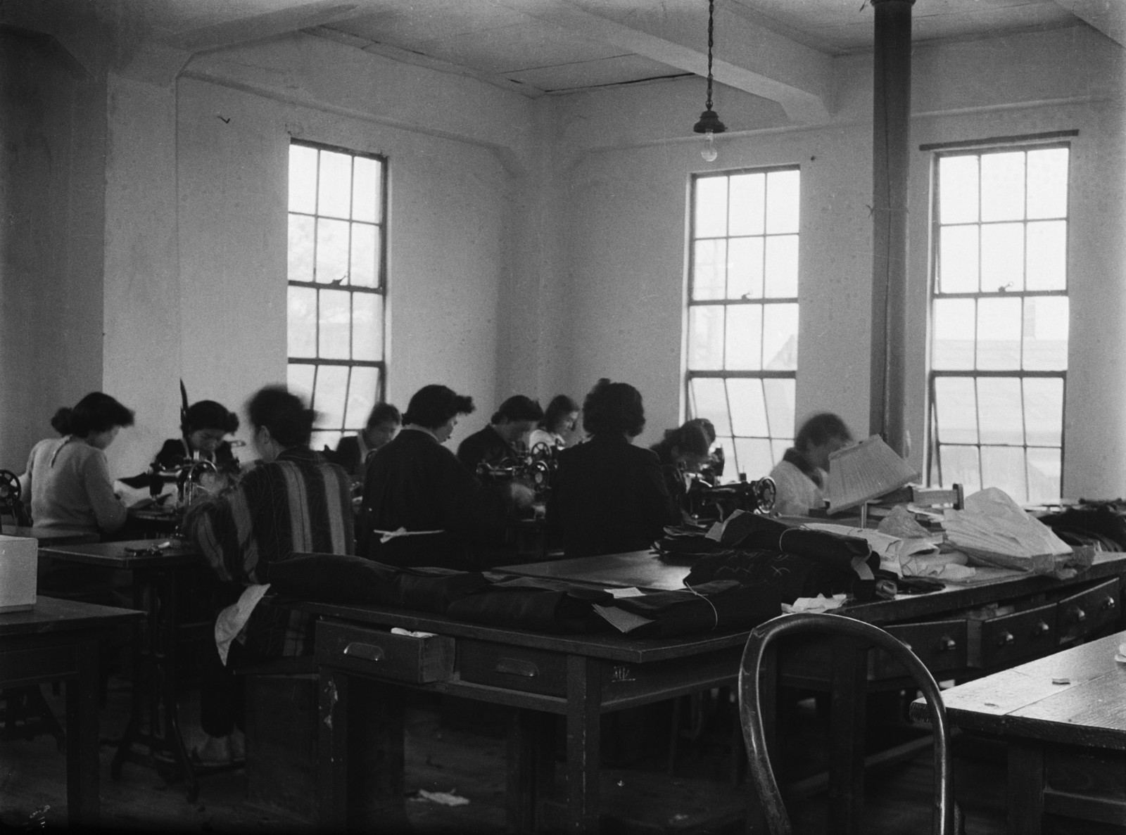 都立駒沢授産場（上馬町1-821）洋服の部