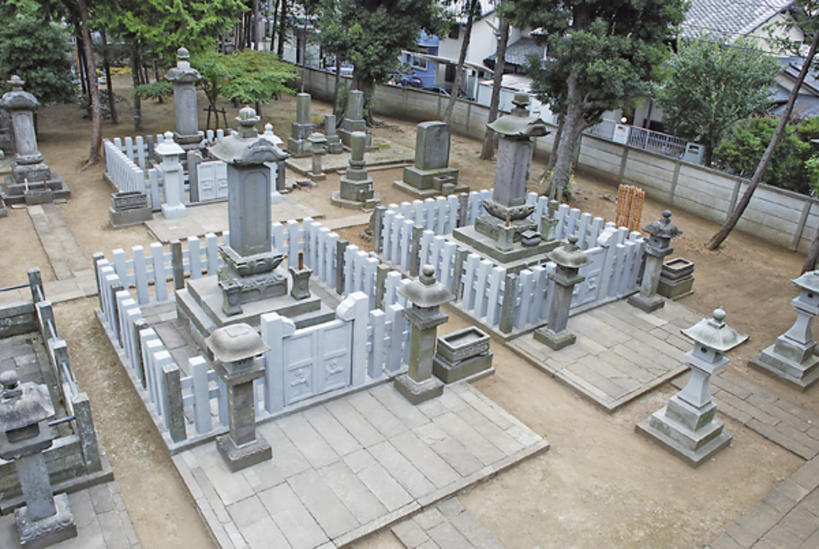 彦根藩主井伊家墓所　豪徳寺井伊家墓所